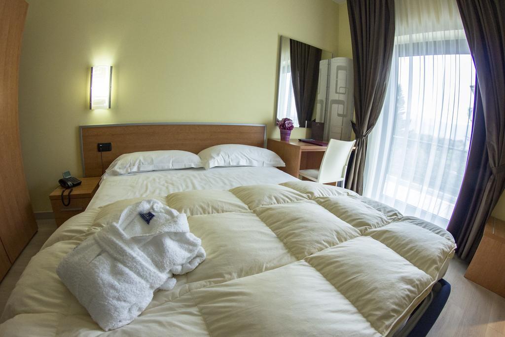 Best Western Hotel Class Lamezia Lamezia Terme Esterno foto