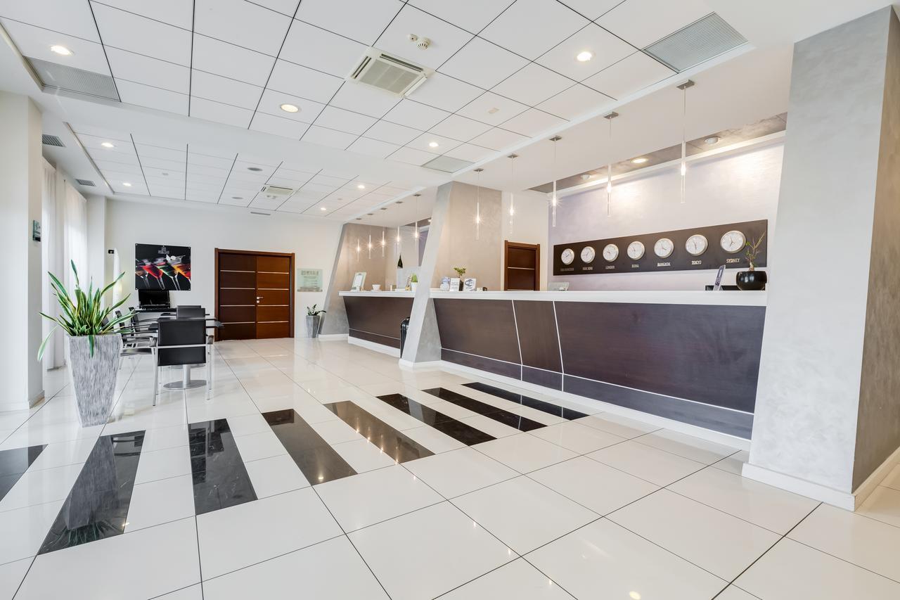 Best Western Hotel Class Lamezia Lamezia Terme Esterno foto